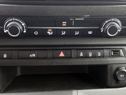 Peugeot Expert 2.0 HDI Euro6 123PK L2 Premium / 2xSchuifdeur / Trekhaak / Airco / Apk - nieuw ActivLease financial lease