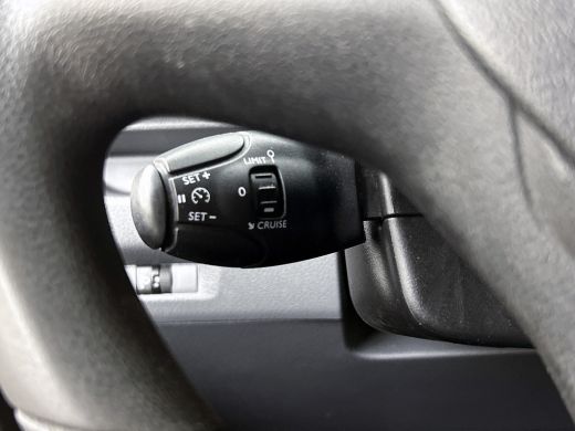 Peugeot Expert 2.0 HDI Euro6 123PK L2 Premium / 2xSchuifdeur / Trekhaak / Airco / Apk - nieuw ActivLease financial lease