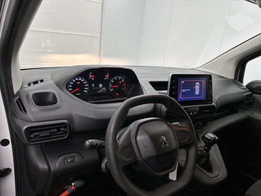 Peugeot Partner 1.2 Benzine 111PK Euro6 *Distributie bij 66Dkm.vervangen* Premium / Airco / Navigatie / Schuifdeu... ActivLease financial lease