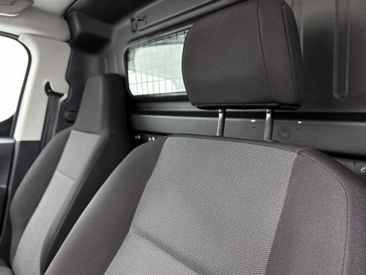 Peugeot Partner 1.2 Benzine 111PK Euro6 *Distributie bij 66Dkm.vervangen* Premium / Airco / Navigatie / Schuifdeu... ActivLease financial lease