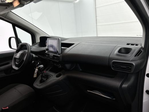 Peugeot Partner 1.2 Benzine 111PK Euro6 *Distributie bij 66Dkm.vervangen* Premium / Airco / Navigatie / Schuifdeu... ActivLease financial lease