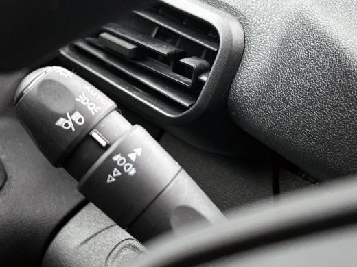 Peugeot Partner 1.2 Benzine 111PK Euro6 *Distributie bij 66Dkm.vervangen* Premium / Airco / Navigatie / Schuifdeu... ActivLease financial lease