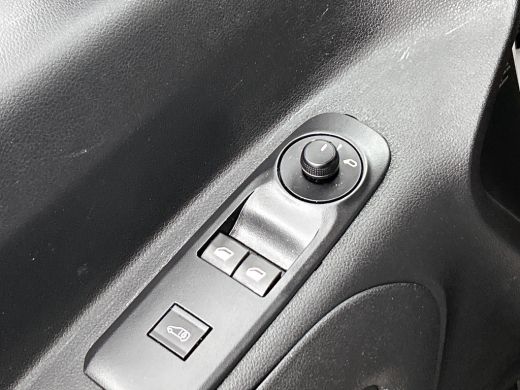 Peugeot Partner 1.2 Benzine 111PK Euro6 *Distributie bij 66Dkm.vervangen* Premium / Airco / Navigatie / Schuifdeu... ActivLease financial lease