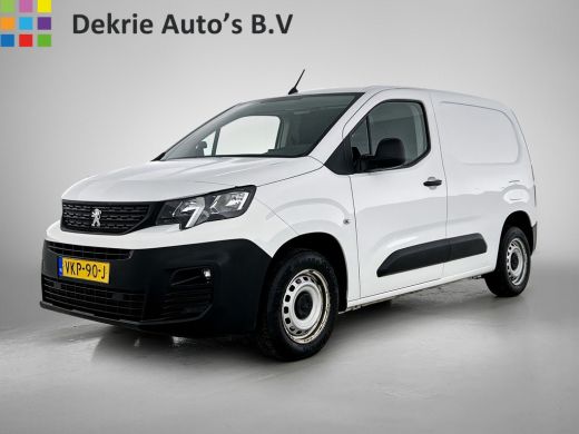 Peugeot Partner 1.2 Benzine 111PK Euro6 *Distributie bij 68Dkm. vervangen* Premium / Airco / Navigatie / Schuifde...