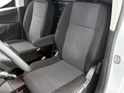 Peugeot Partner 1.2 Benzine 111PK Euro6 *Distributie bij 68Dkm. vervangen* Premium / Airco / Navigatie / Schuifde... ActivLease financial lease