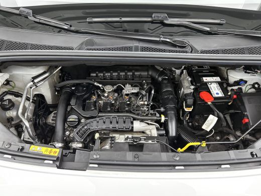 Peugeot Partner 1.2 Benzine 111PK Euro6 *Distributie bij 68Dkm. vervangen* Premium / Airco / Navigatie / Schuifde... ActivLease financial lease