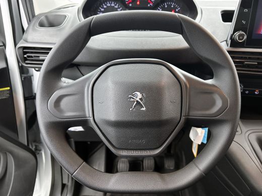 Peugeot Partner 1.2 Benzine 111PK Euro6 *Distributie bij 68Dkm. vervangen* Premium / Airco / Navigatie / Schuifde... ActivLease financial lease