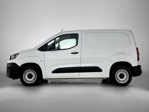 Peugeot Partner 1.2 Benzine 111PK Euro6 *Distributie bij 68Dkm. vervangen* Premium / Airco / Navigatie / Schuifde... ActivLease financial lease
