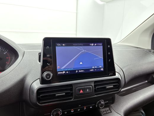 Peugeot Partner 1.2 Benzine 111PK Euro6 *Distributie bij 68Dkm. vervangen* Premium / Airco / Navigatie / Schuifde... ActivLease financial lease