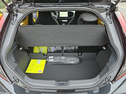 Toyota Aygo Hybrid 115 GR Sport ActivLease financial lease