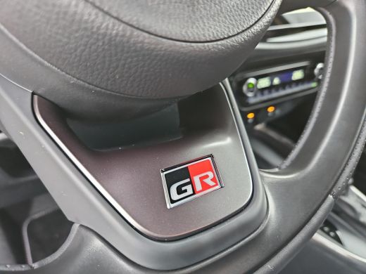 Toyota Aygo Hybrid 115 GR Sport ActivLease financial lease