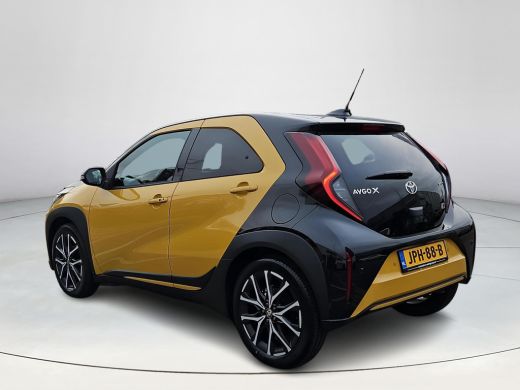 Toyota Aygo Hybrid 115 GR Sport ActivLease financial lease