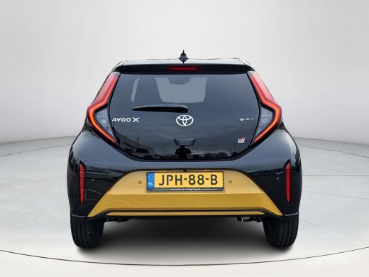 Toyota Aygo Hybrid 115 GR Sport ActivLease financial lease
