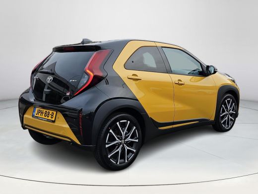 Toyota Aygo Hybrid 115 GR Sport ActivLease financial lease