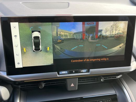 Toyota C-HR 2.0 Hybrid 200 Premi&egrave;re Edition | All Wheel Drive | Panoramadak | 360 graden camera | Stoel- + st... ActivLease financial lease