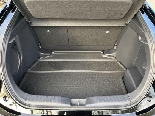 Toyota C-HR 2.0 Hybrid 200 Premi&egrave;re Edition | All Wheel Drive | Panoramadak | 360 graden camera | Stoel- + st... ActivLease financial lease