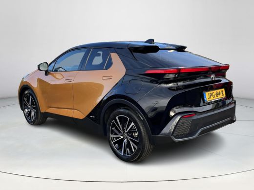 Toyota C-HR 2.0 Hybrid 200 Premi&egrave;re Edition | All Wheel Drive | Panoramadak | 360 graden camera | Stoel- + st... ActivLease financial lease