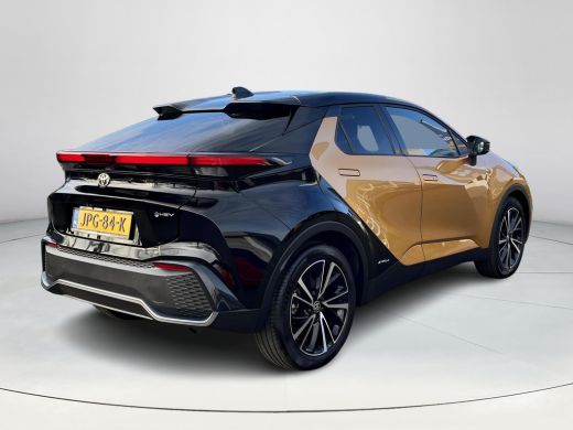 Toyota C-HR 2.0 Hybrid 200 Premi&egrave;re Edition | All Wheel Drive | Panoramadak | 360 graden camera | Stoel- + st... ActivLease financial lease