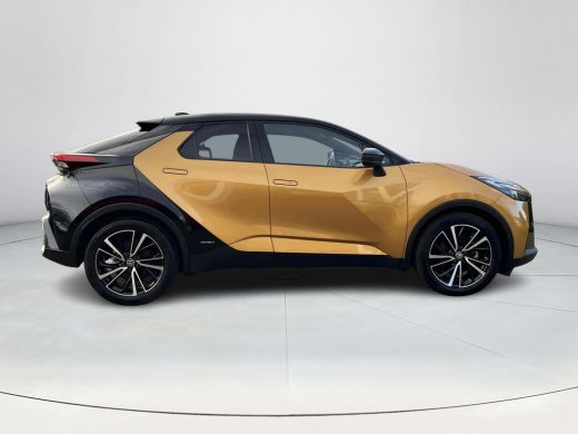 Toyota C-HR 2.0 Hybrid 200 Premi&egrave;re Edition | All Wheel Drive | Panoramadak | 360 graden camera | Stoel- + st... ActivLease financial lease