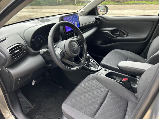 Toyota Yaris 1.5 Hybrid 115 First Edition Toyota Yaris Hybrid 115 First Edition ActivLease financial lease