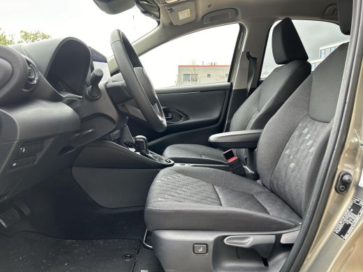 Toyota Yaris 1.5 Hybrid 115 First Edition Toyota Yaris Hybrid 115 First Edition ActivLease financial lease