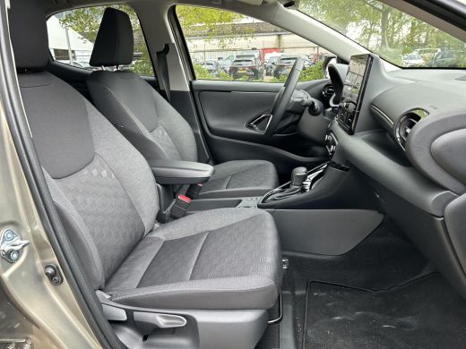 Toyota Yaris 1.5 Hybrid 115 First Edition Toyota Yaris Hybrid 115 First Edition ActivLease financial lease