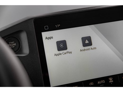 Volkswagen e-Transporter 218 pk | 64kWh | &euro;9.000 Voorraad Voordeel | Trekhaak | Bijrijdersbank | Achterdeuren | Apple Carp... ActivLease financial lease