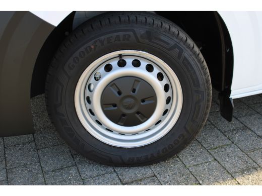 Volkswagen e-Transporter 218 pk | 64kWh | &euro;9.000 Voorraad Voordeel | Trekhaak | Bijrijdersbank | Achterdeuren | Apple Carp... ActivLease financial lease