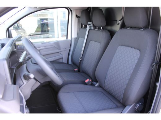 Volkswagen e-Transporter L2 64kWh | 218 pk | 4 luidsprekers | Radio Composition Colour (MIB3 8,25" touchscreen) ActivLease financial lease