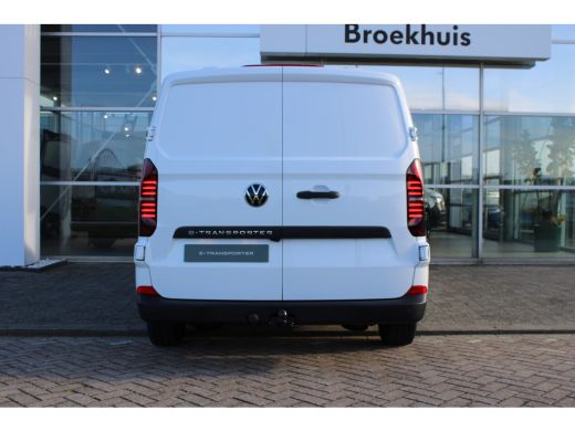 Volkswagen e-Transporter L2 64kWh | 218 pk | 4 luidsprekers | Radio Composition Colour (MIB3 8,25" touchscreen) ActivLease financial lease