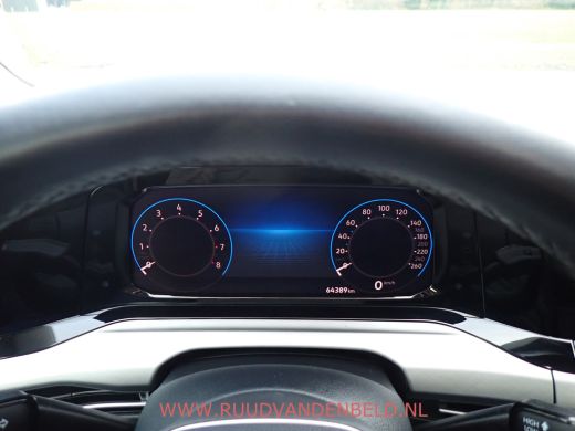 Volkswagen Golf 1.0TSI Life ACC/CARPLAY/NAVI/CAMERA/SFEERVERLICHTING ActivLease financial lease