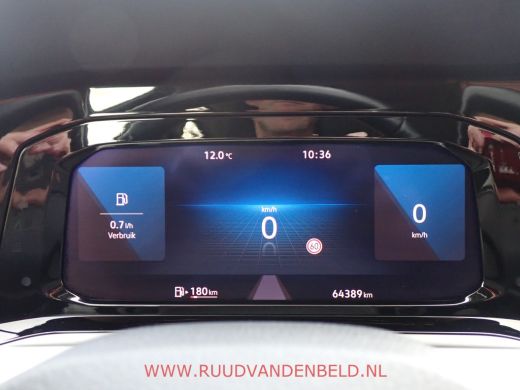 Volkswagen Golf 1.0TSI Life ACC/CARPLAY/NAVI/CAMERA/SFEERVERLICHTING ActivLease financial lease