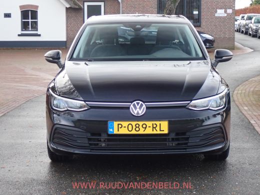 Volkswagen Golf 1.0TSI Life ACC/CARPLAY/NAVI/CAMERA/SFEERVERLICHTING ActivLease financial lease