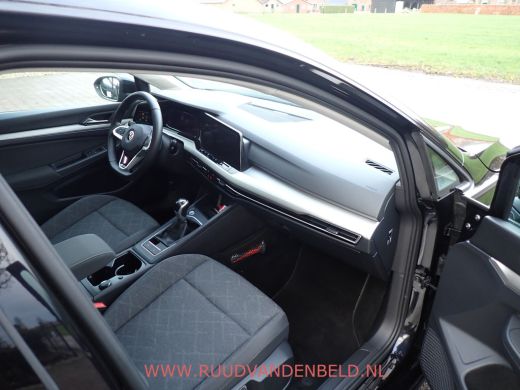 Volkswagen Golf 1.0TSI Life ACC/CARPLAY/NAVI/CAMERA/SFEERVERLICHTING ActivLease financial lease