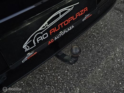 Volkswagen T-Roc 1.5 TSI R-Line Panorama/Keyless/IQ light/Black style ActivLease financial lease