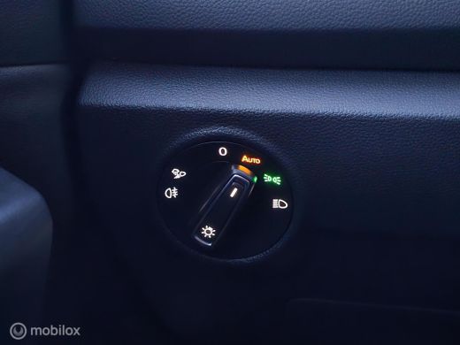 Volkswagen T-Roc 1.5 TSI R-Line Panorama/Keyless/IQ light/Black style ActivLease financial lease