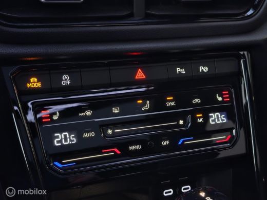 Volkswagen T-Roc 1.5 TSI R-Line Panorama/Keyless/IQ light/Black style ActivLease financial lease