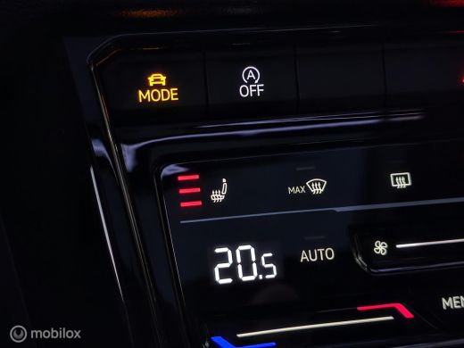 Volkswagen T-Roc 1.5 TSI R-Line Panorama/Keyless/IQ light/Black style ActivLease financial lease