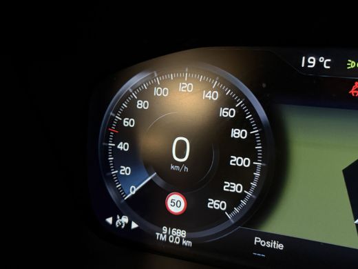 Volvo  V60 B3 Aut. Inscription Trekhaak | Adaptieve Cruise Control | Stoel en Stuurwielverwarming | Parkeerc... ActivLease financial lease