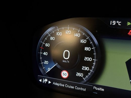 Volvo  V60 B3 Aut. Inscription Trekhaak | Adaptieve Cruise Control | Stoel en Stuurwielverwarming | Parkeerc... ActivLease financial lease