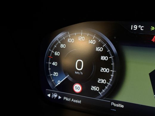 Volvo  V60 B3 Aut. Inscription Trekhaak | Adaptieve Cruise Control | Stoel en Stuurwielverwarming | Parkeerc... ActivLease financial lease