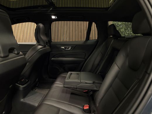 Volvo  V60 T6 AWD Recharge R-Design | Vol! | Schuifdak | Trekhaak | Stoelventilatie | FOUR-C Onderstel* | 36... ActivLease financial lease