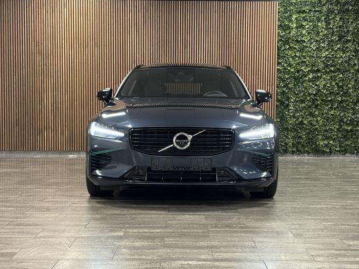 Volvo  V60 T6 AWD Recharge R-Design | Vol! | Schuifdak | Trekhaak | Stoelventilatie | FOUR-C Onderstel* | 36... ActivLease financial lease