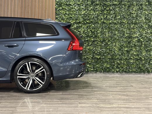 Volvo  V60 T6 AWD Recharge R-Design | Vol! | Schuifdak | Trekhaak | Stoelventilatie | FOUR-C Onderstel* | 36... ActivLease financial lease