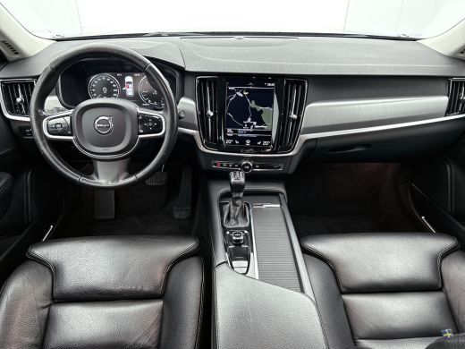 Volvo  V90 D4 190PK Automaat Momentum / Navigatie / Adap-cruise / park-assist / Memory sportseats / leder in... ActivLease financial lease