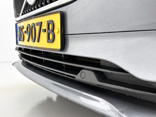 Volvo  V90 D4 190PK Automaat Momentum / Navigatie / Adap-cruise / park-assist / Memory sportseats / leder in... ActivLease financial lease