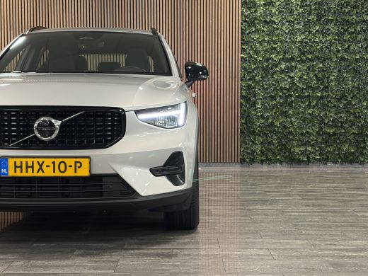 Volvo  XC40 B4 Plus Dark Trekhaak | Harman Kardon | Bestuurdersstoel elektrisch geheugen | Stoel en Stuurwiel... ActivLease financial lease