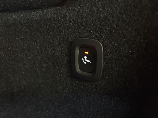 Volvo  XC40 B4 Plus Dark Trekhaak | Harman Kardon | Bestuurdersstoel elektrisch geheugen | Stoel en Stuurwiel... ActivLease financial lease