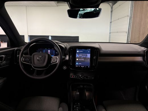Volvo  XC40 B4 Plus Dark Trekhaak | Harman Kardon | Bestuurdersstoel elektrisch geheugen | Stoel en Stuurwiel... ActivLease financial lease