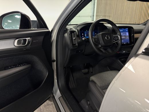 Volvo  XC40 B4 Plus Dark Trekhaak | Harman Kardon | Bestuurdersstoel elektrisch geheugen | Stoel en Stuurwiel... ActivLease financial lease